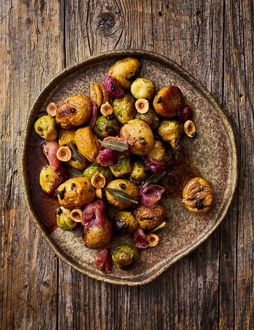 Geroosterde spruitjes met kastanjes en hazelnoten