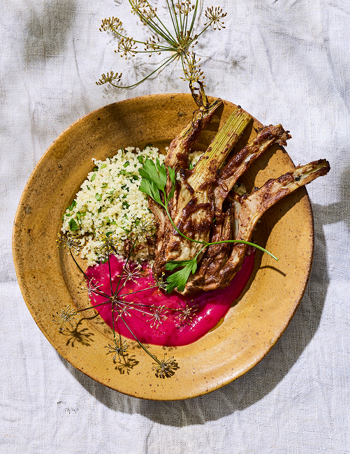 Lamskoteletjes met couscous en bietenpuree